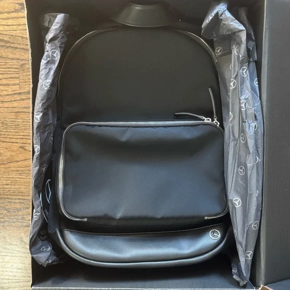 Luxury Black Backpack for Men - Picture 11 of 11